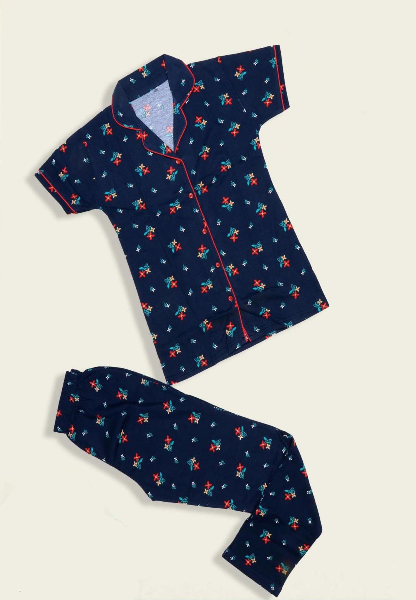 Cozy Kids' Star Print Pajama Set – Soft Cotton Sleepwear for a Comfortable Night's Sleep